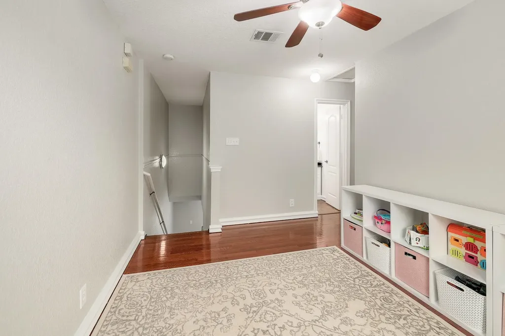 335 Mistletoe Lane Kyle TX 78640