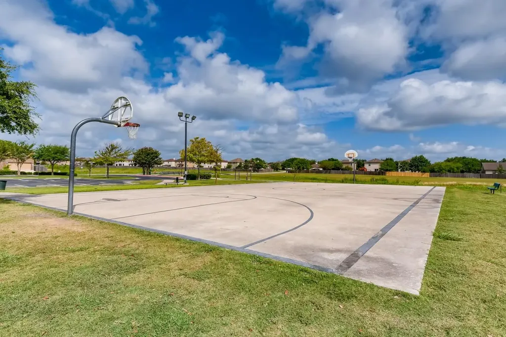 335 Mistletoe Lane Kyle TX 78640
