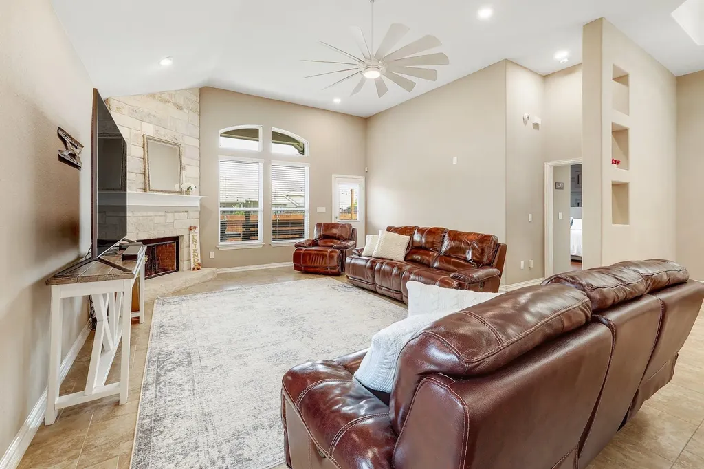 187 Salt Fork Drive Liberty Hill TX 78642