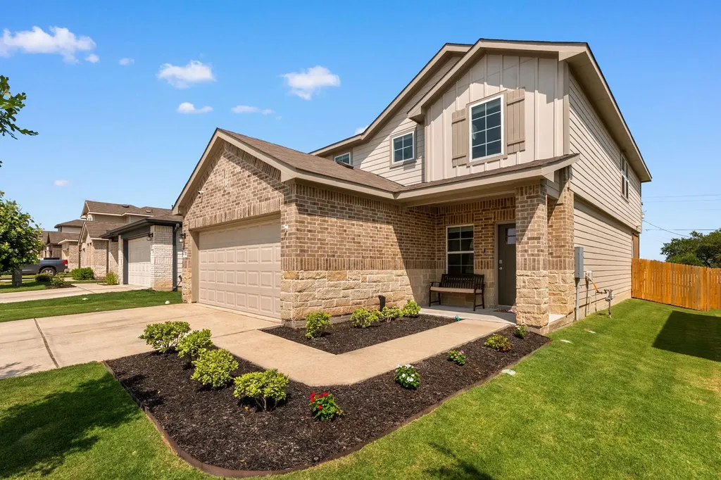 709 Lake Sweewater Lane Buda TX 78610