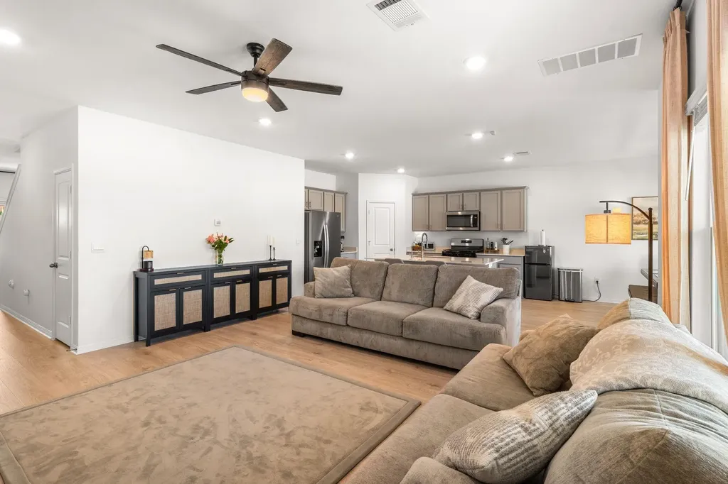 709 Lake Sweewater Lane Buda TX 78610