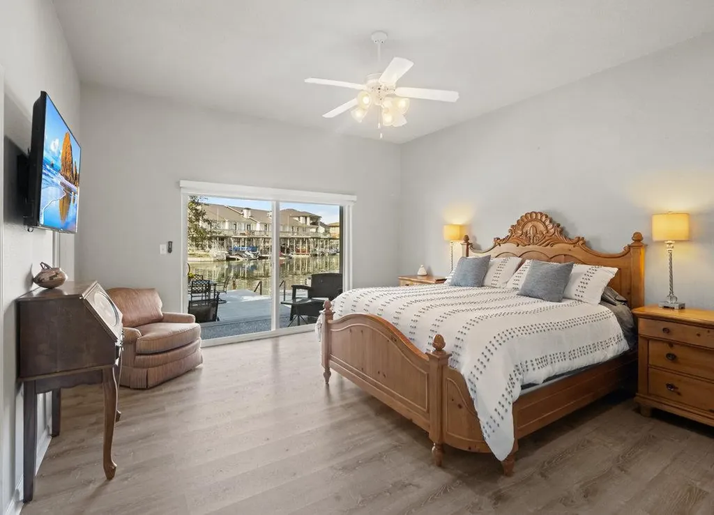 5900 W Fm 2147 Horseshoe Bay TX 78657