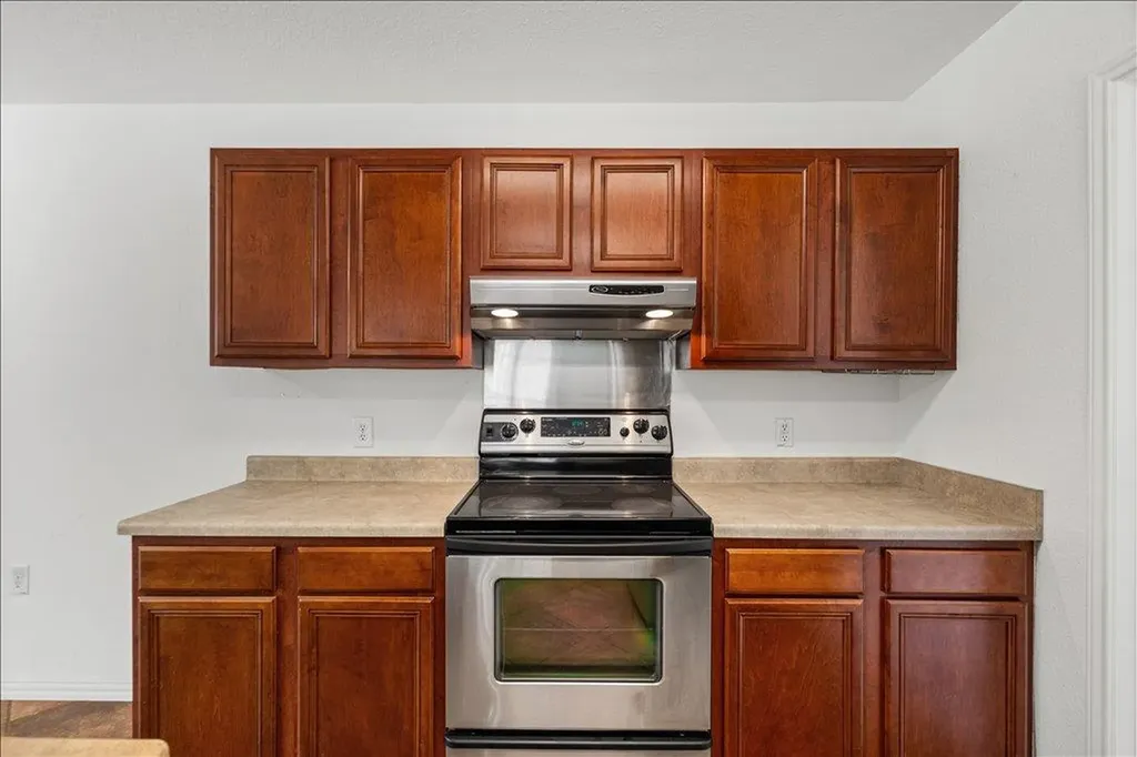 4600 Cottonwood Street Austin TX 78744