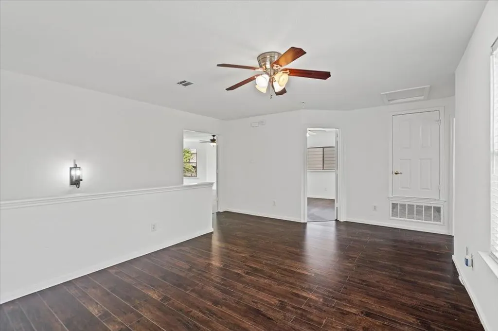 4600 Cottonwood Street Austin TX 78744