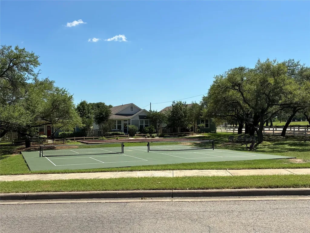 5136 Hellman Kyle TX 78640