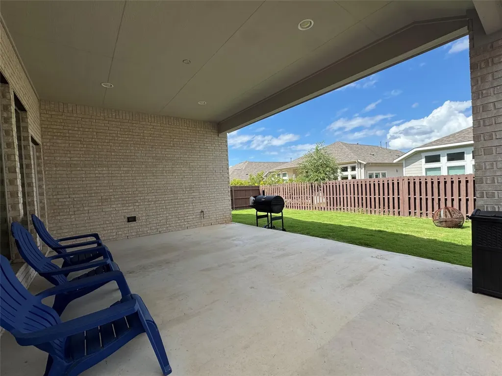 2004 Stirling Street Leander TX 78641