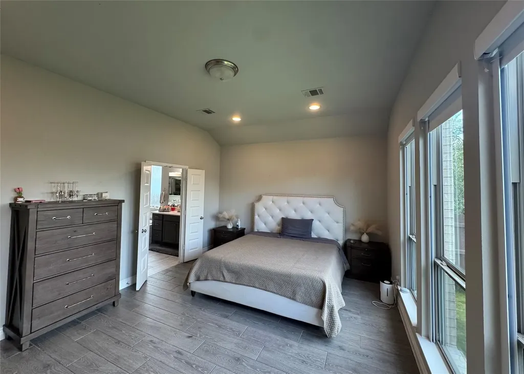 2004 Stirling Street Leander TX 78641