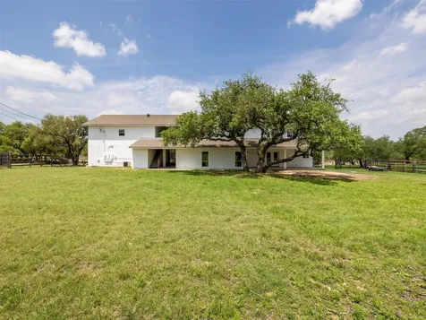 701 Oakwood Lane Dripping Springs TX 78620