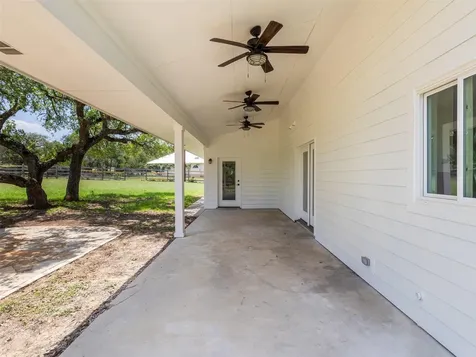 701 Oakwood Lane Dripping Springs TX 78620