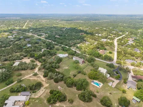 701 Oakwood Lane Dripping Springs TX 78620