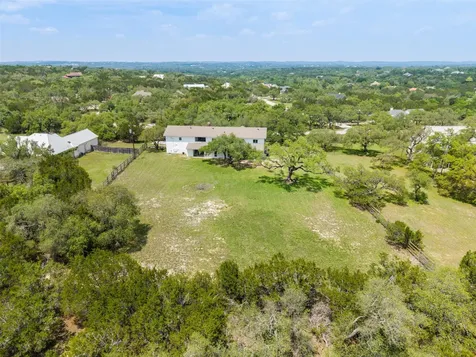 701 Oakwood Lane Dripping Springs TX 78620