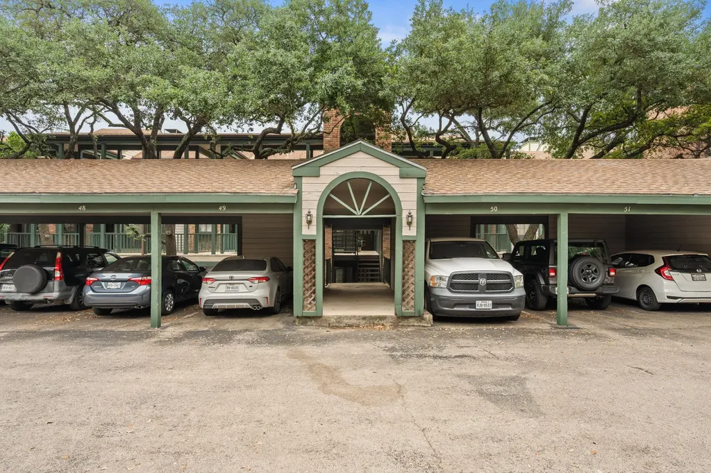 1741 Spyglass Drive Austin TX 78746