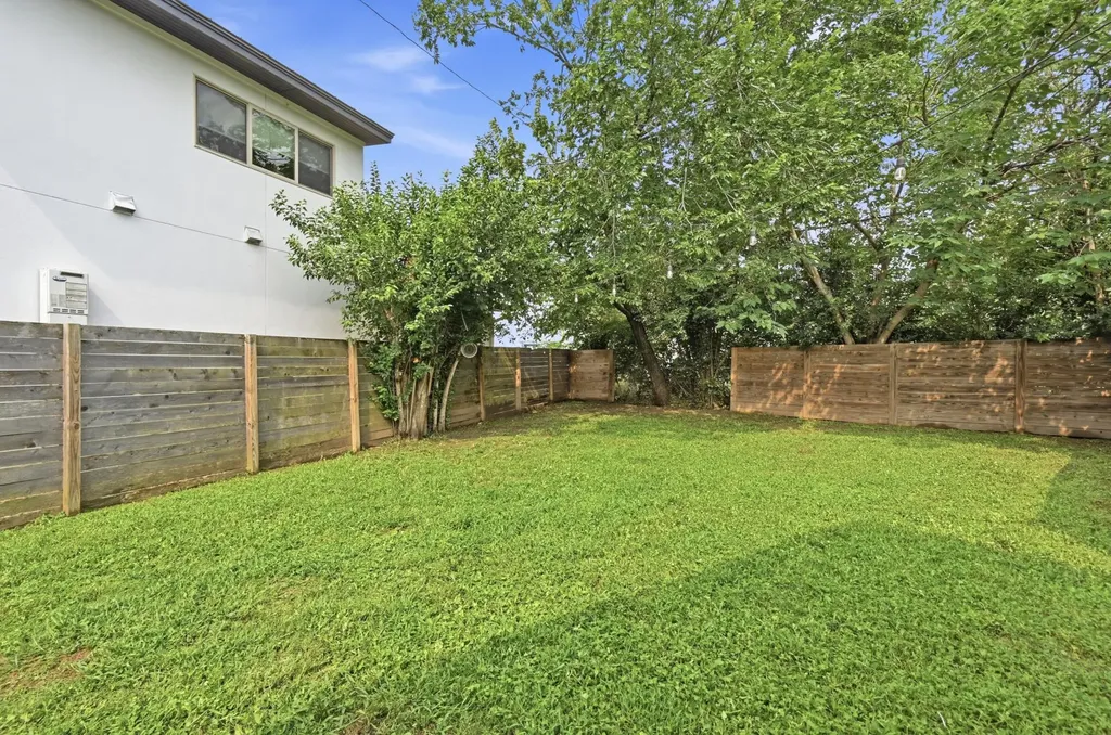 1406 Camelot Circle Austin TX 78745