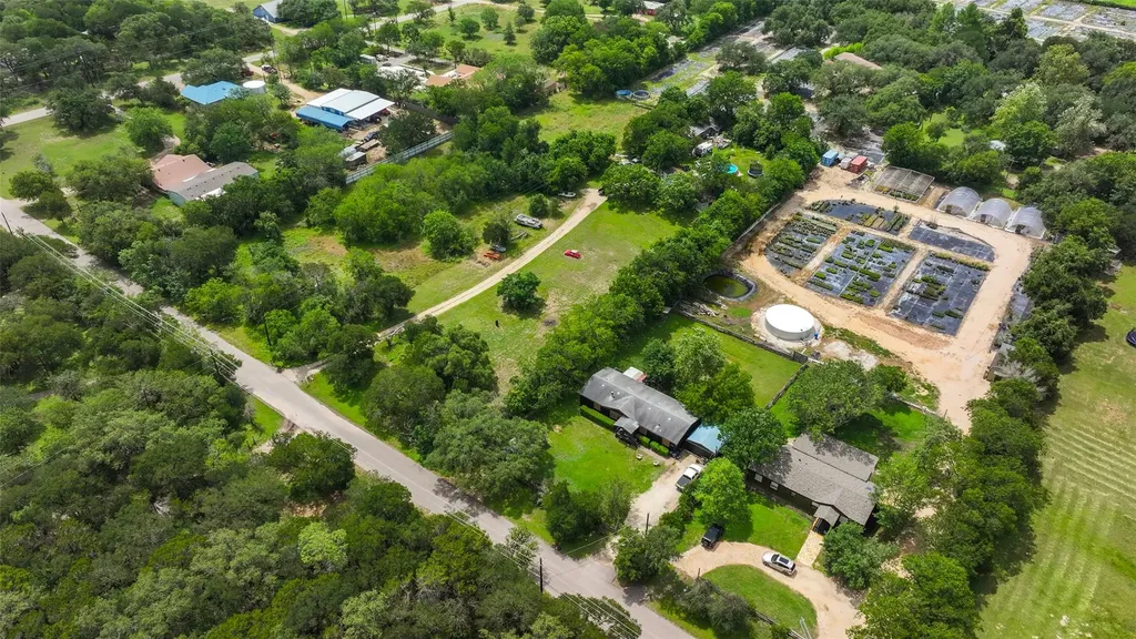 915 Penion Drive Austin TX 78748