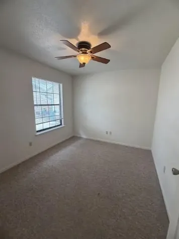 728 W San Antonio Street Lockhart TX 78644
