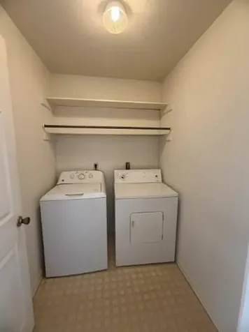 728 W San Antonio Street Lockhart TX 78644