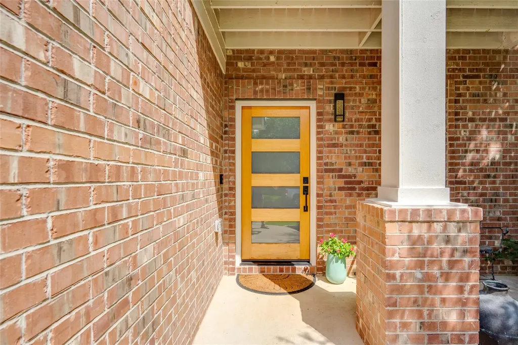 5205 Scottish Thistle Drive Austin TX 78739