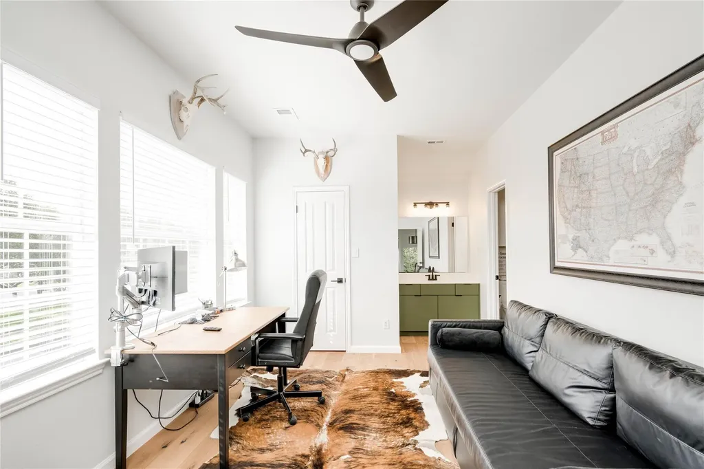5205 Scottish Thistle Drive Austin TX 78739