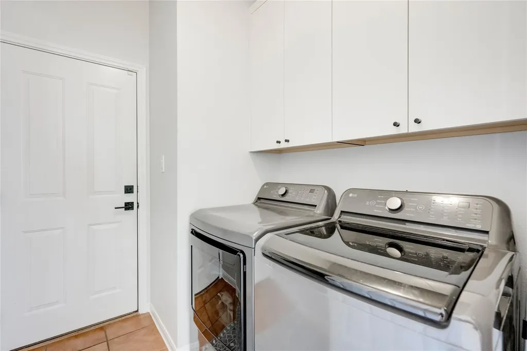 5205 Scottish Thistle Drive Austin TX 78739