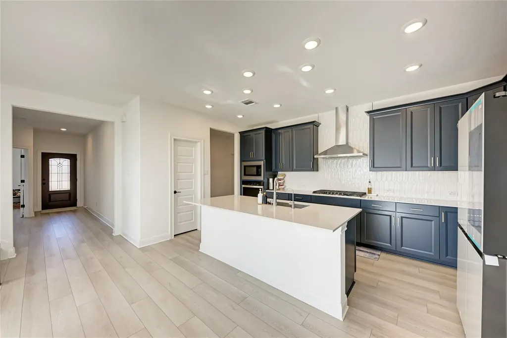 316 Regatta Trail Leander TX 78641