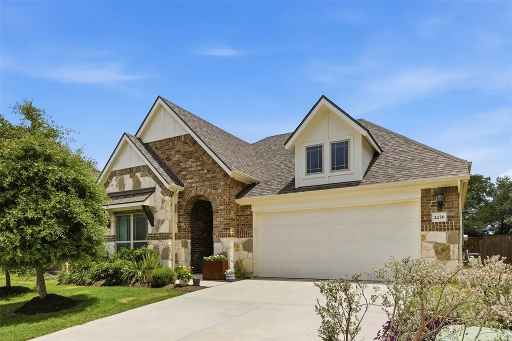 2236 Mcclendon Trail Leander TX 78641
