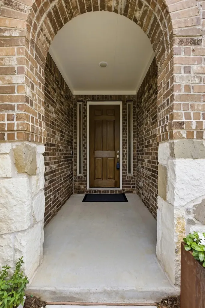 2236 Mcclendon Trail Leander TX 78641