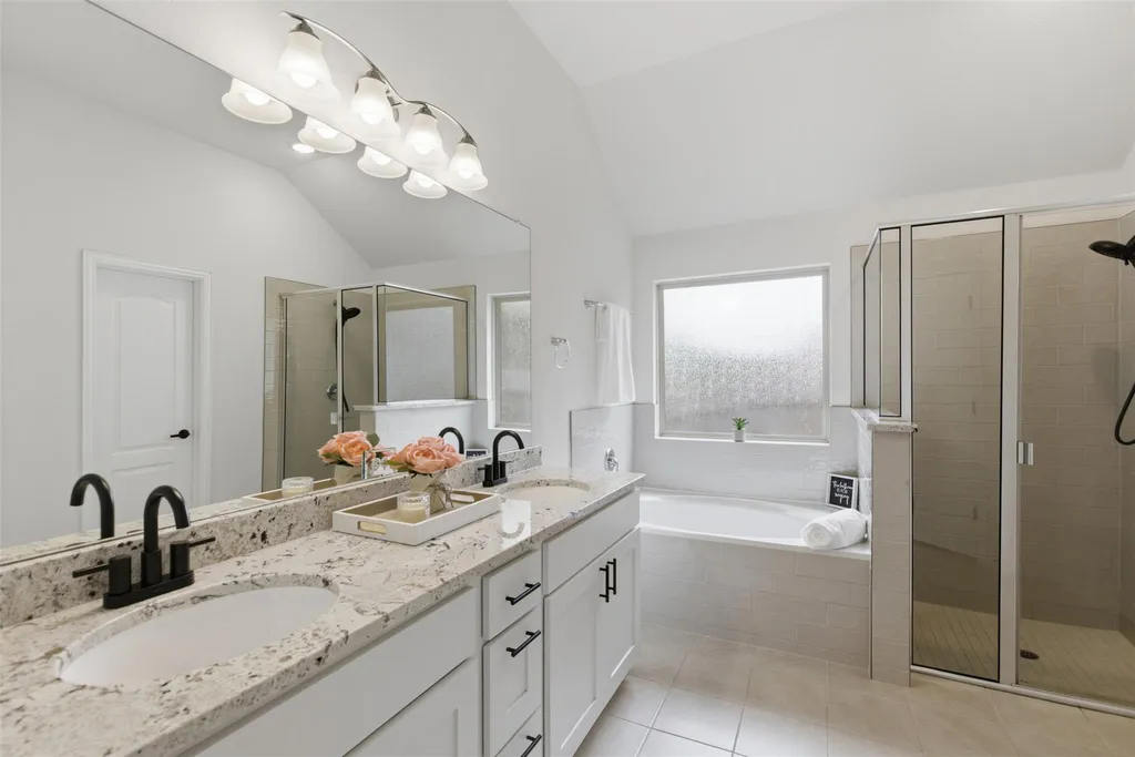 2236 Mcclendon Trail Leander TX 78641