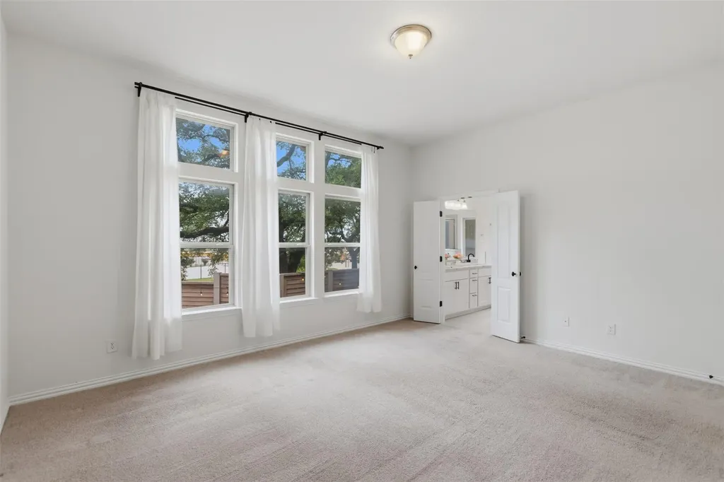 2236 Mcclendon Trail Leander TX 78641