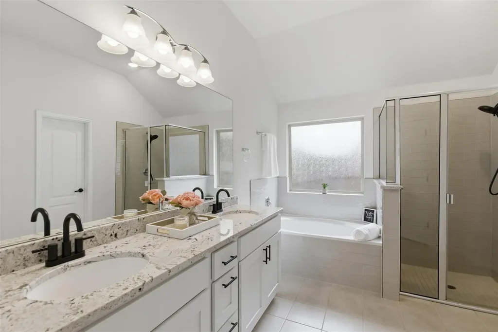 2236 Mcclendon Trail Leander TX 78641