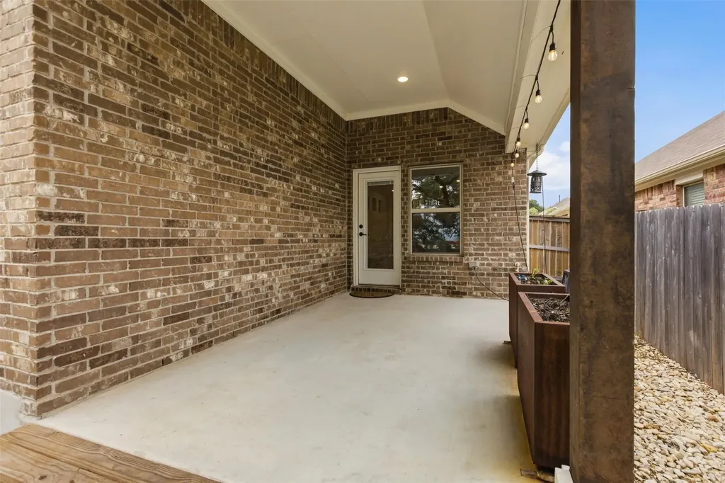 2236 Mcclendon Trail Leander TX 78641