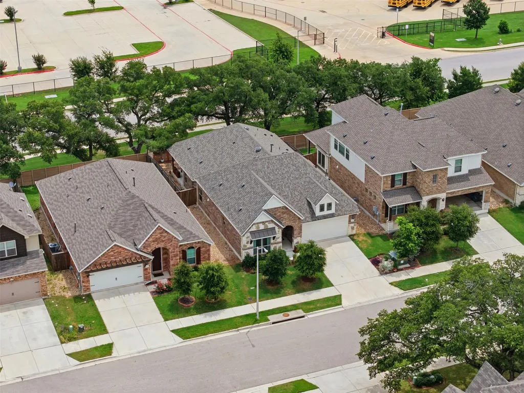 2236 Mcclendon Trail Leander TX 78641