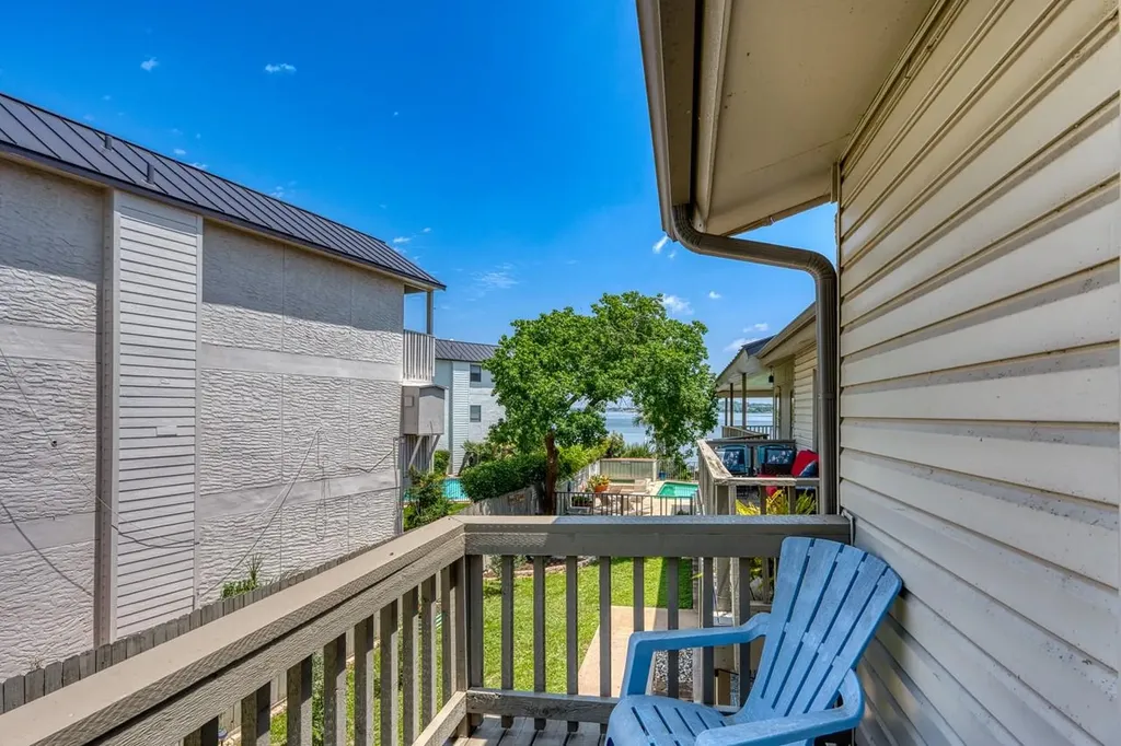 104 Cove E Horseshoe Bay TX 78657