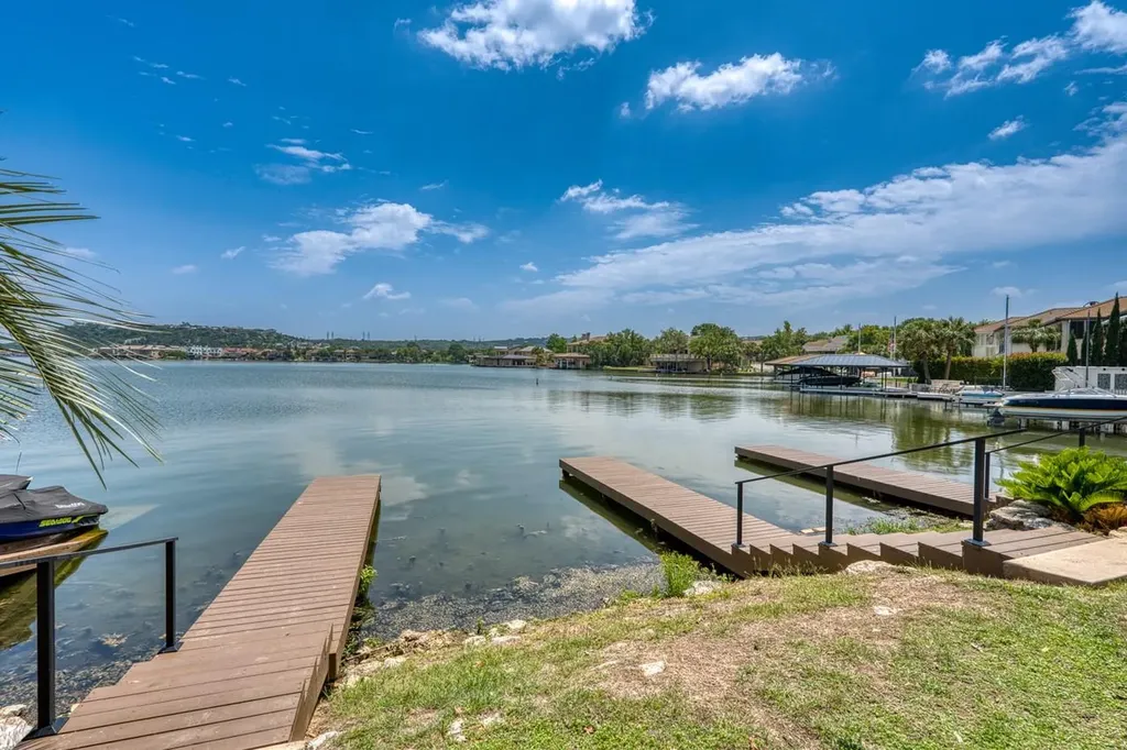 104 Cove E Horseshoe Bay TX 78657