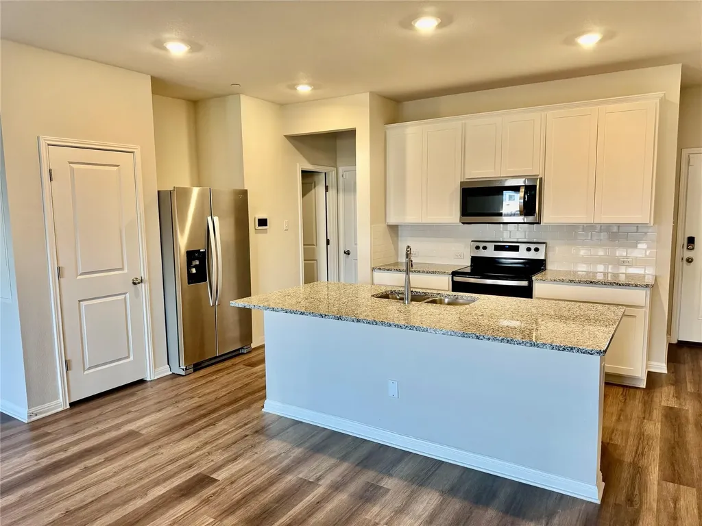 165 Calcite Road Kyle TX 78640