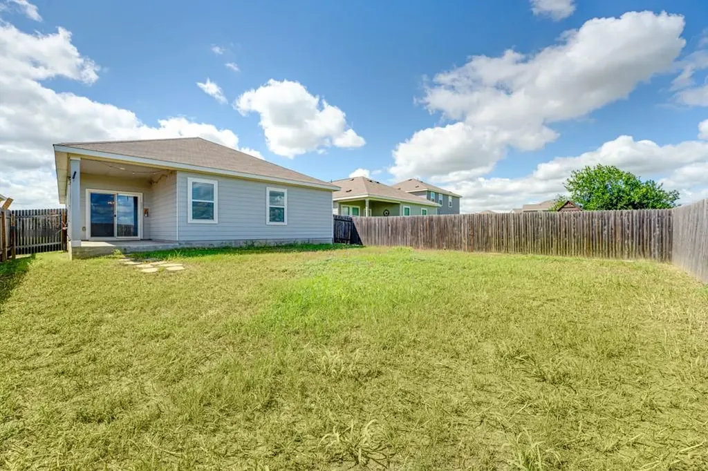 151 Shiro Drive Kyle TX 78640