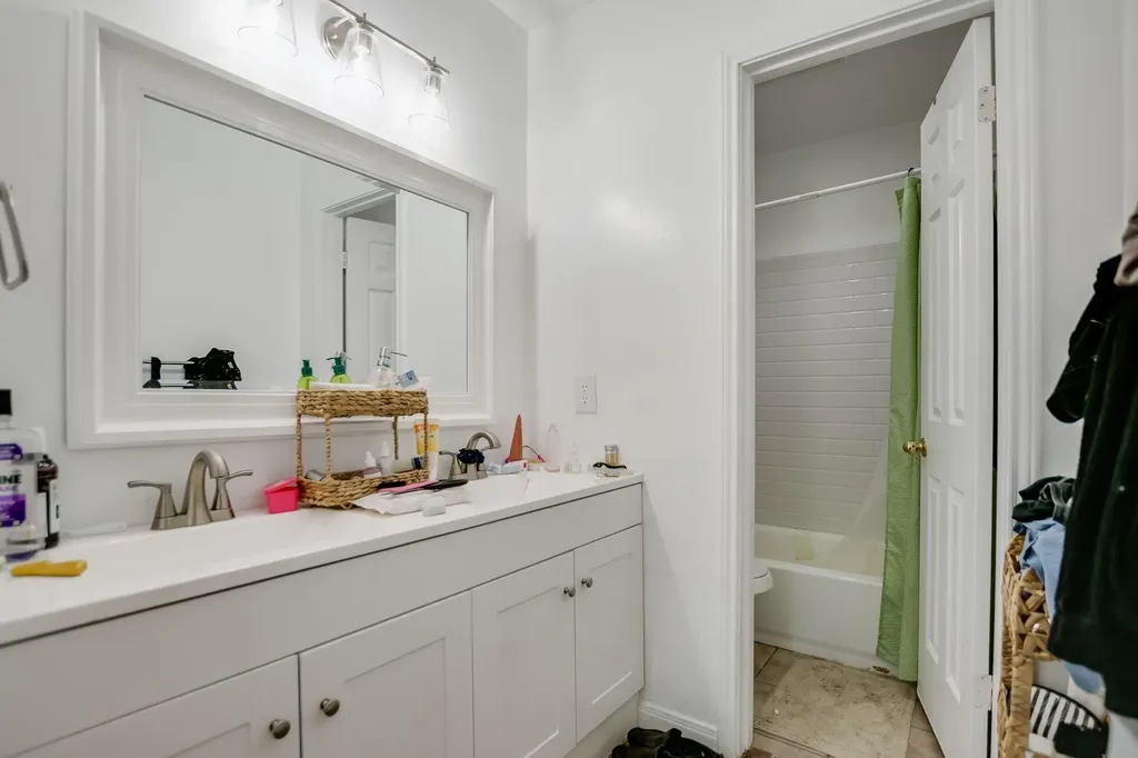 11708 Kings View Court Austin TX 78750