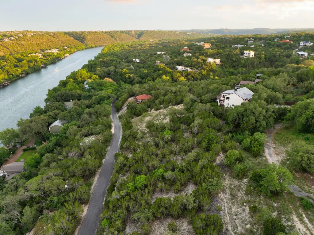 2302 Big Horn Drive Austin TX 78734