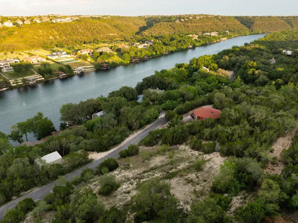 2302 Big Horn Drive Austin TX 78734
