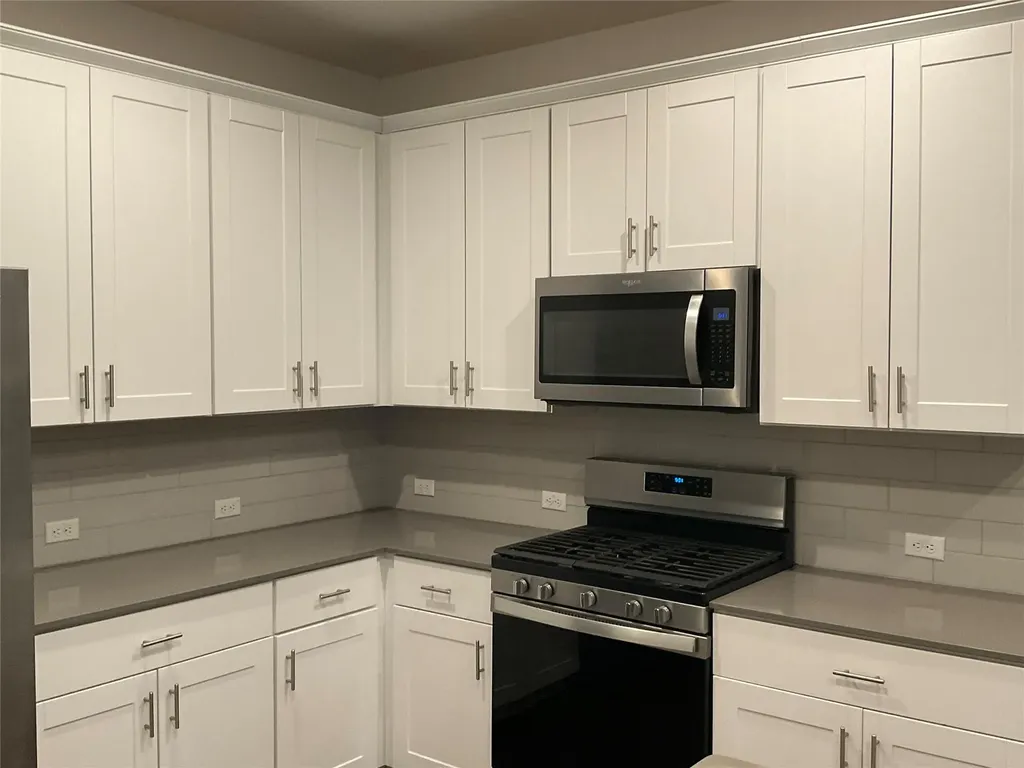 128 Banyon Drive Liberty Hill TX 78642