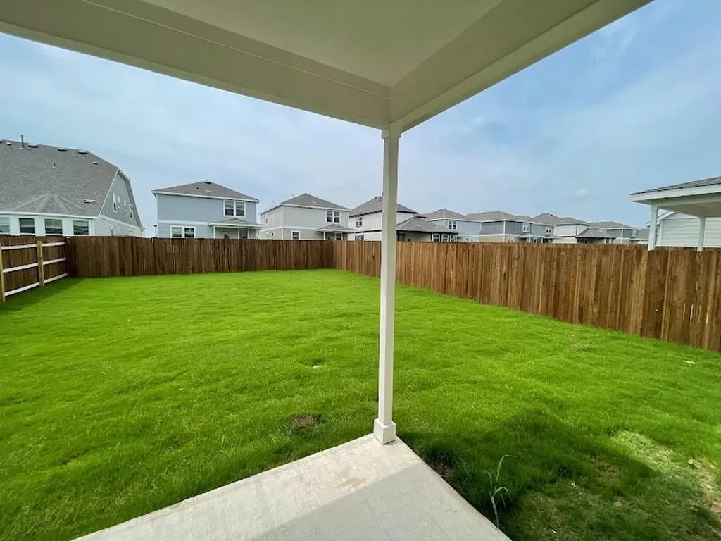 128 Banyon Drive Liberty Hill TX 78642