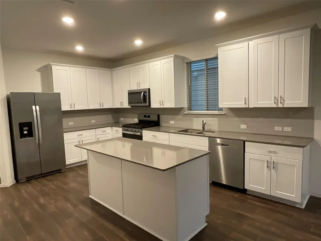 128 Banyon Drive Liberty Hill TX 78642