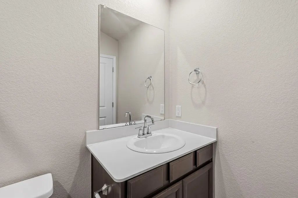 516 Loriner Way Liberty Hill TX 78642