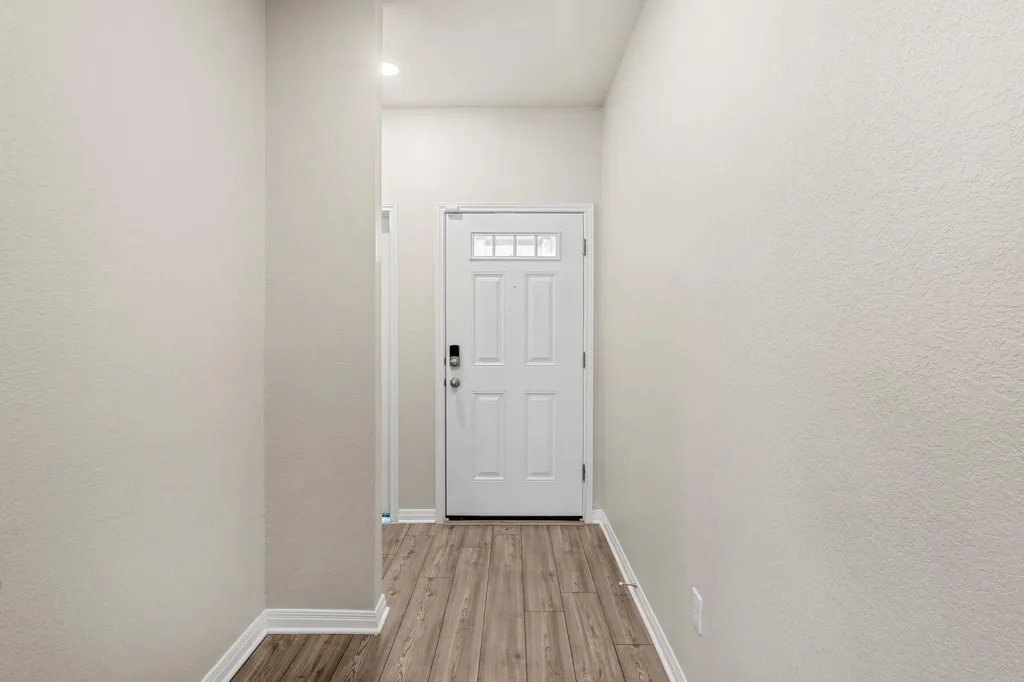 516 Loriner Way Liberty Hill TX 78642