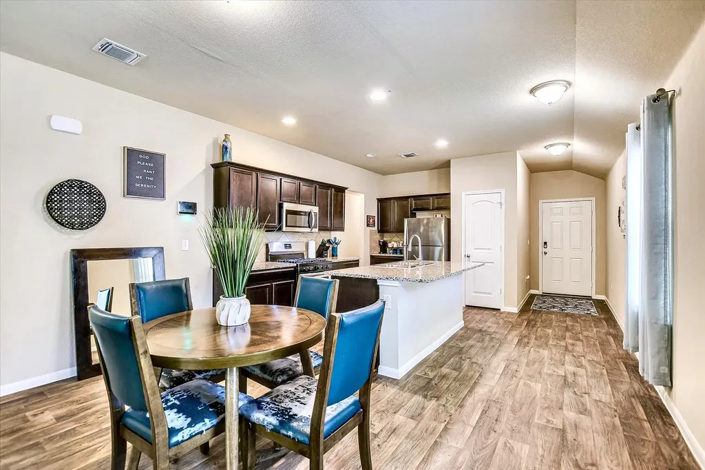 3304 Tilmon Lane Austin TX 78725