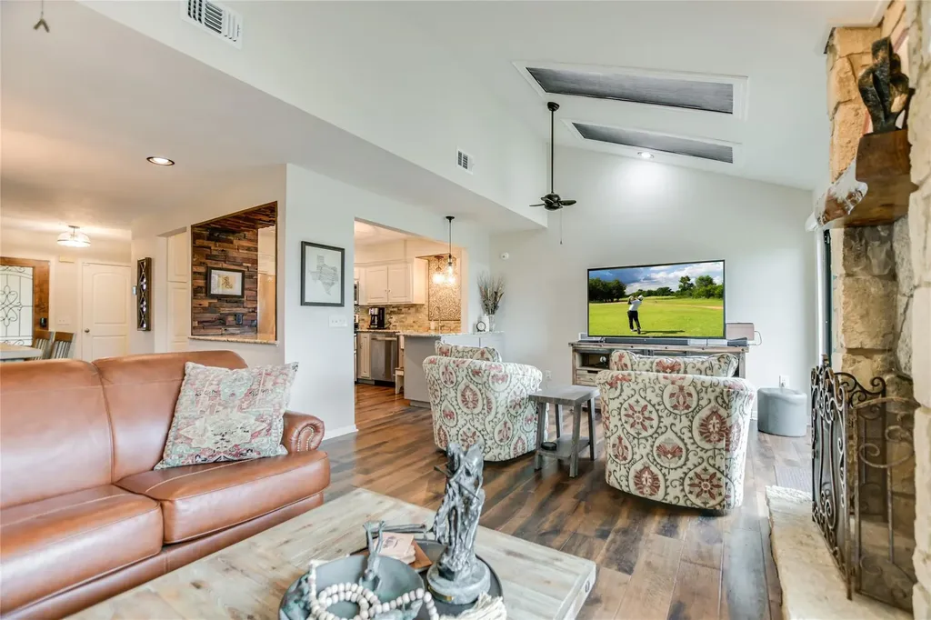 109 Sunshine Horseshoe Bay TX 78657