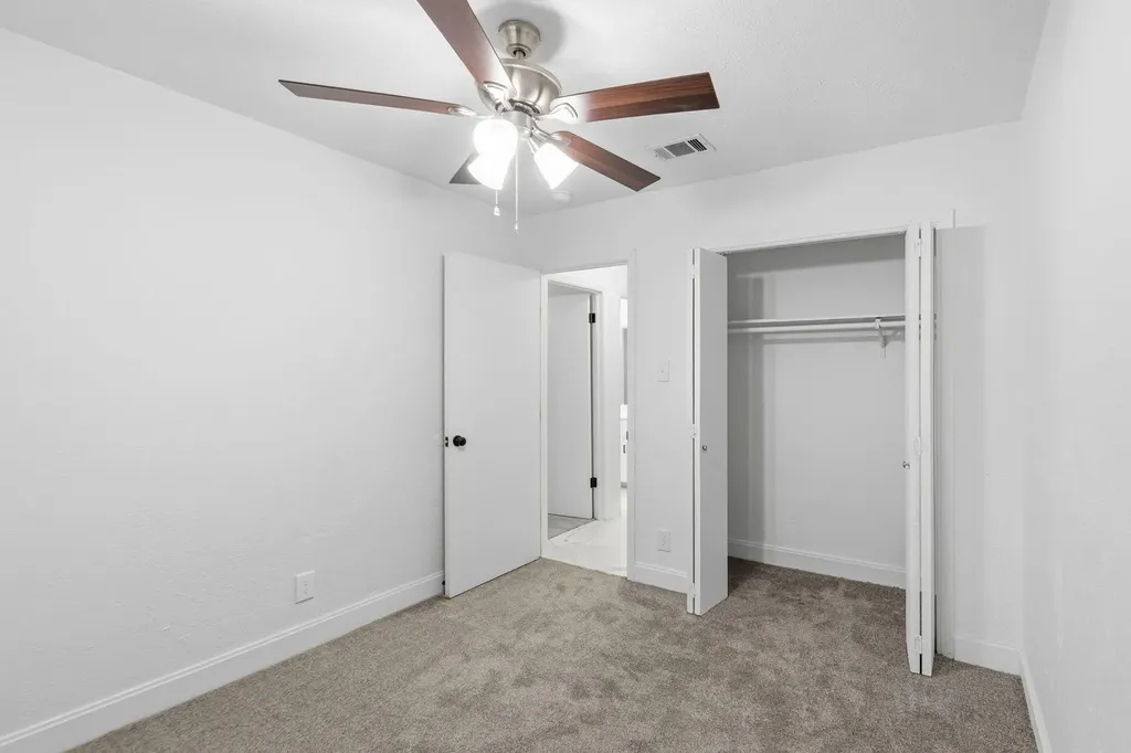 8203 Colony Loop Drive Austin TX 78724
