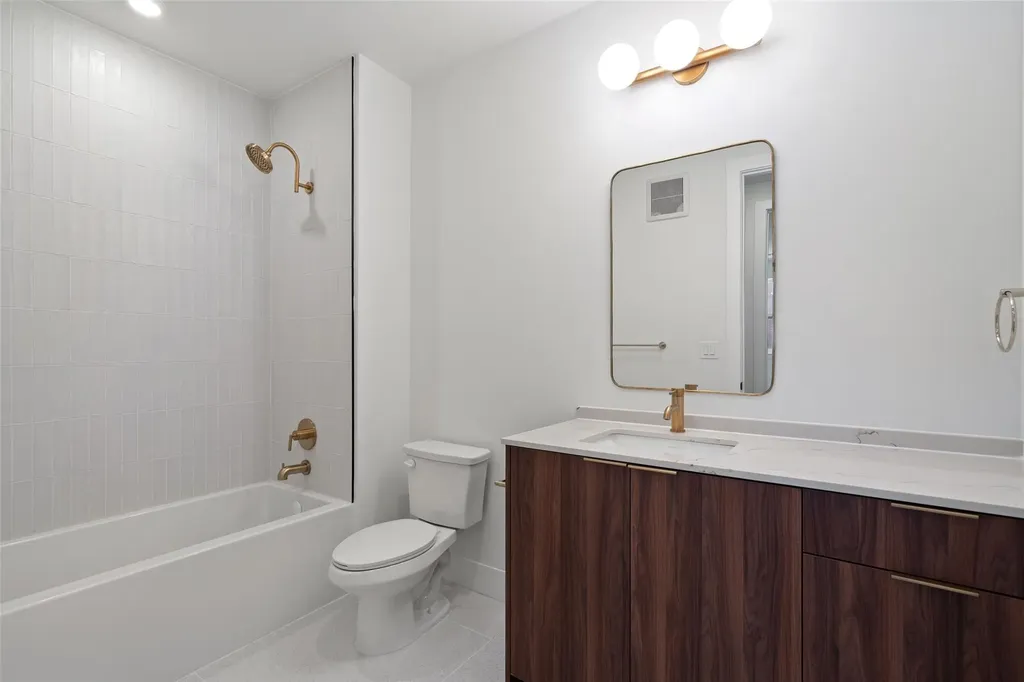 1701 Simond Avenue Austin TX 78723