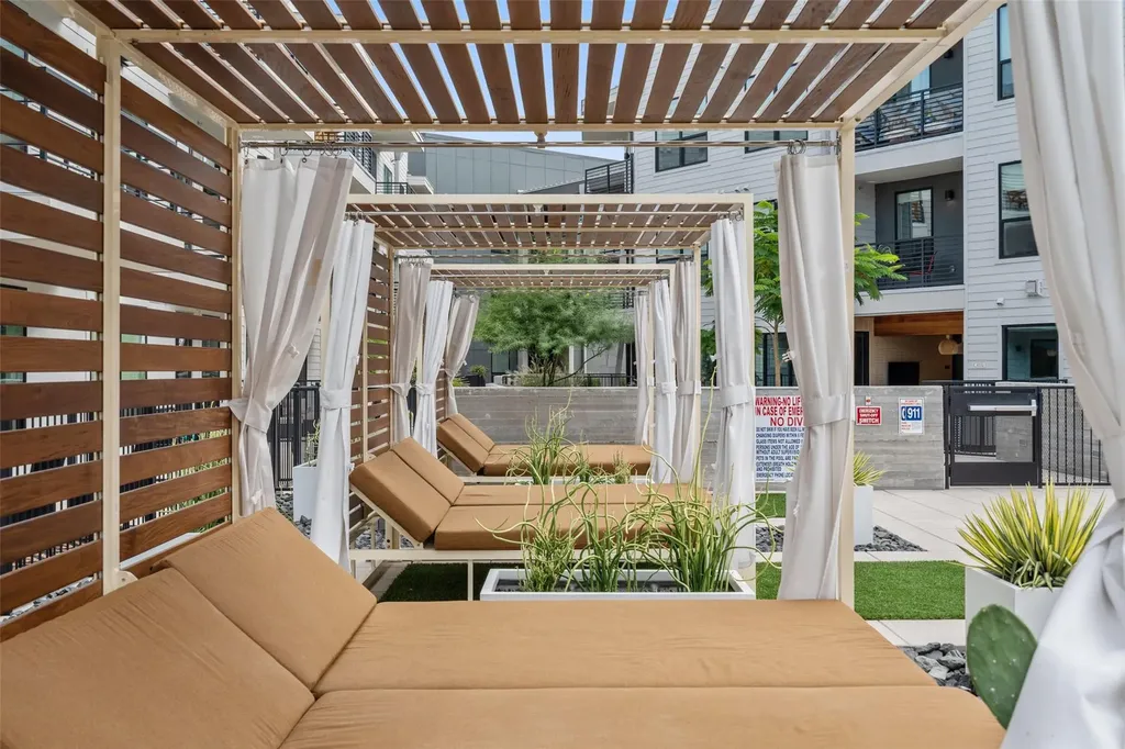1701 Simond Avenue Austin TX 78723