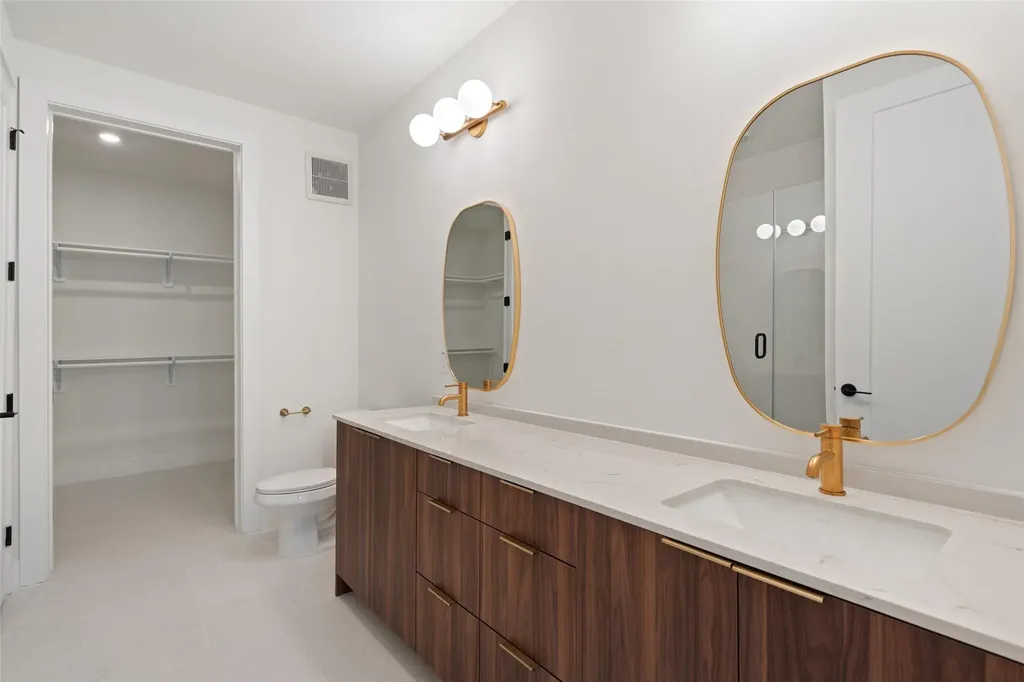 1701 Simond Avenue Austin TX 78723