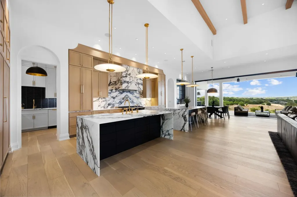 16113 Cool Breeze Cove Austin TX 78738